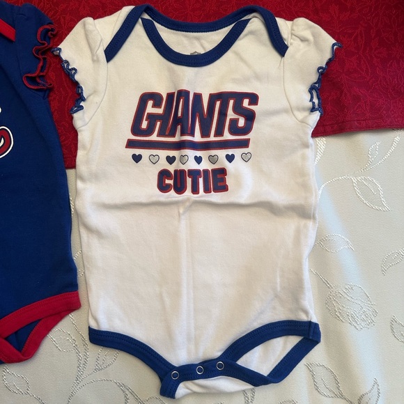 NFL Apparel NY Giants Baby Girl Onesies 12M Bundle - Picture 8 of 9